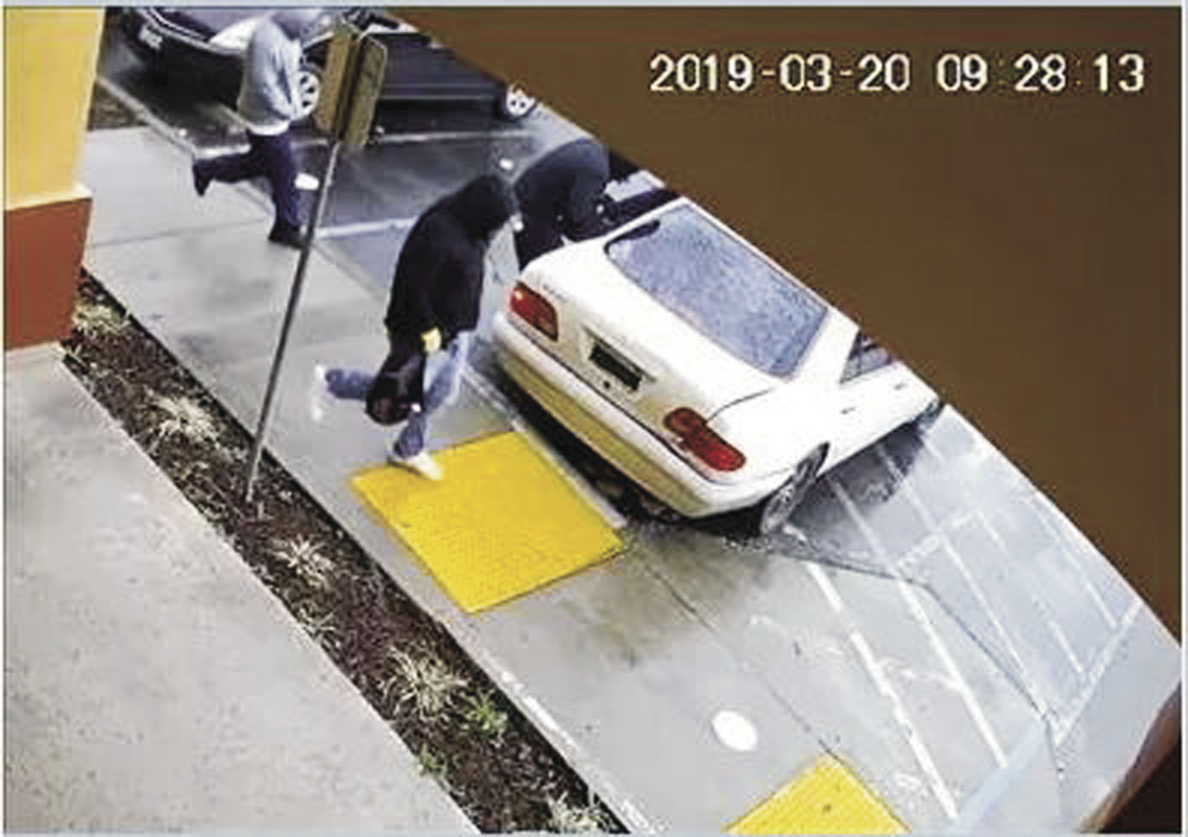 Galt police search for 3 who robbed pharmacy